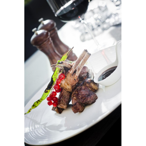 Ресторанный сервис бронирования столиков menu-rest.com - Интерьер ресторана "Graf-in"