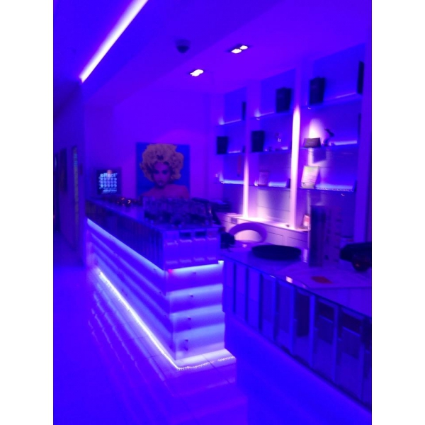 Ресторанный сервис бронирования столиков menu-rest.com - Интерьер ресторана "Sasha`s bar"