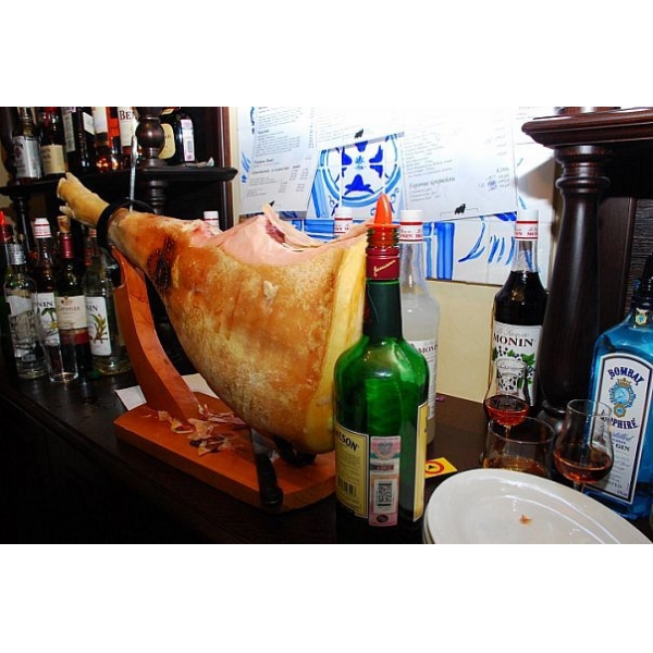 Ресторанный сервис бронирования столиков menu-rest.com - Интерьер ресторана "БАРСЛОНА"