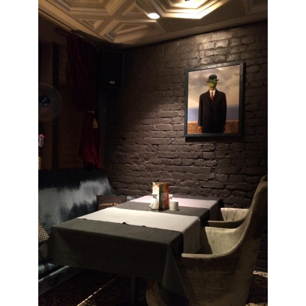 Ресторанный сервис бронирования столиков menu-rest.com - Интерьер ресторана "Barrel"