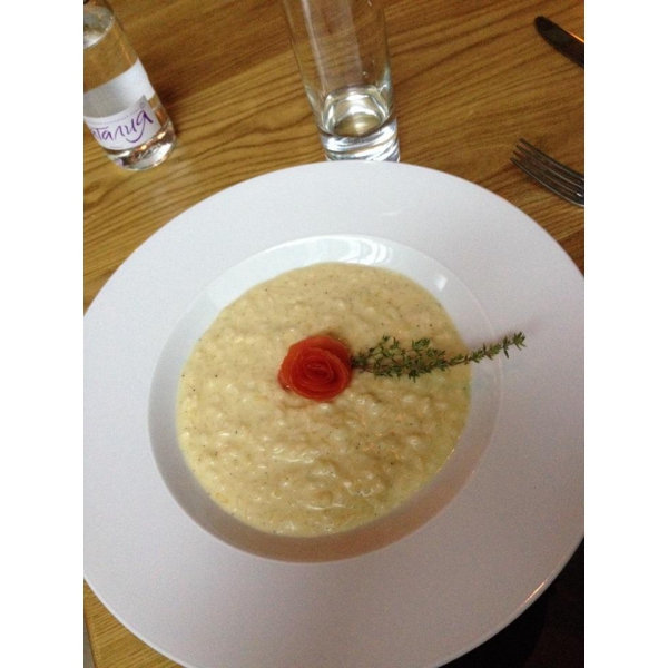 Ресторанный сервис бронирования столиков menu-rest.com - Интерьер ресторана "Romeo`s bar & kitchen"