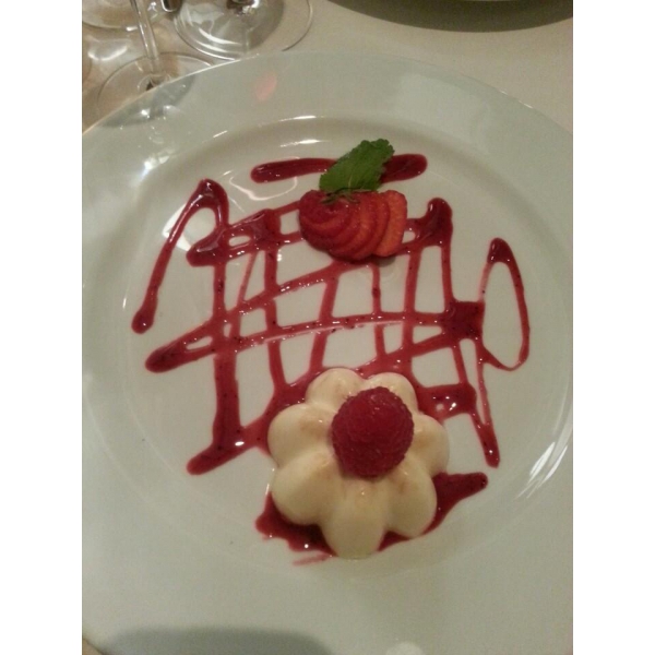 Ресторанный сервис бронирования столиков menu-rest.com - Интерьер ресторана "Romeo`s bar & kitchen"