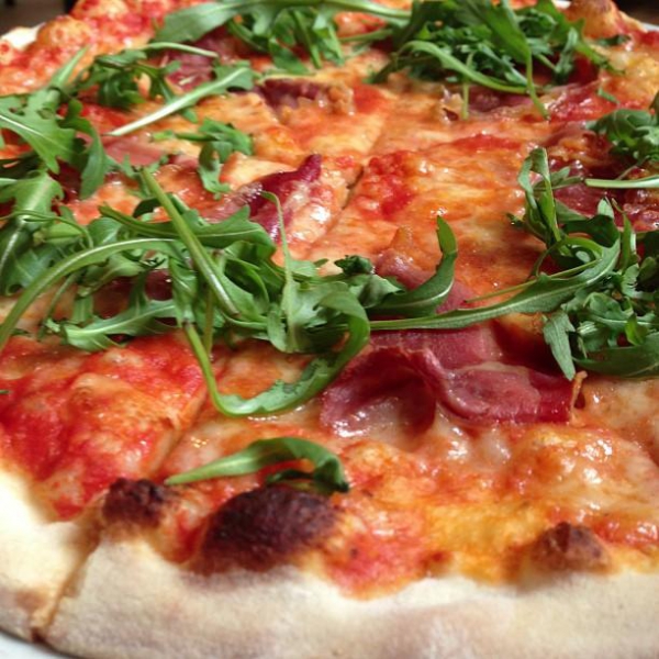 Ресторанный сервис бронирования столиков menu-rest.com - Интерьер ресторана "Romeo`s bar & kitchen"