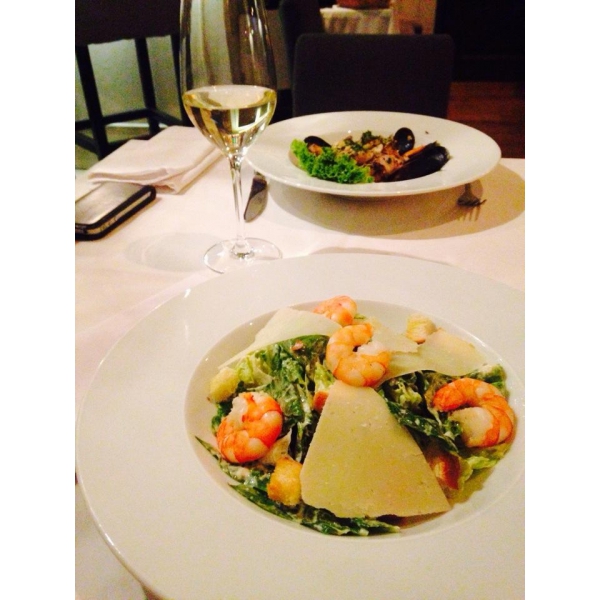 Ресторанный сервис бронирования столиков menu-rest.com - Интерьер ресторана "Romeo`s bar & kitchen"