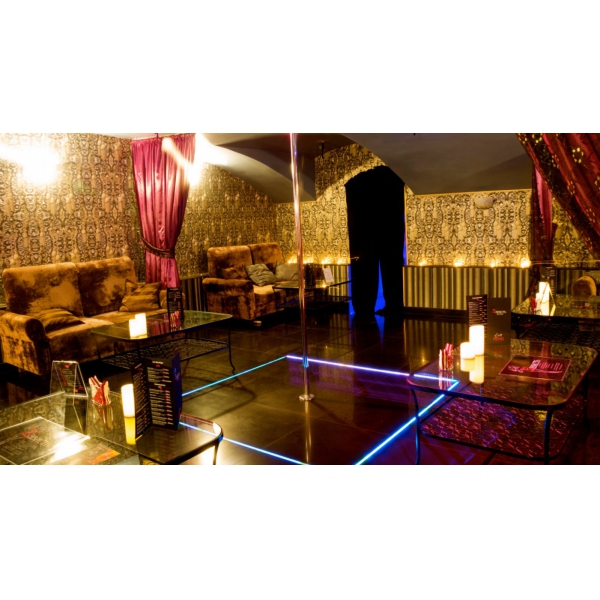 Ресторанный сервис бронирования столиков menu-rest.com - Интерьер ресторана "Зависть"