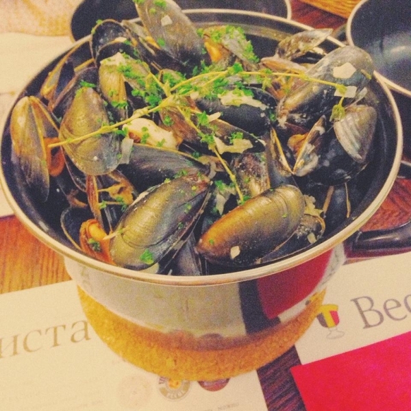 Ресторанный сервис бронирования столиков menu-rest.com - Интерьер ресторана "Manneken Pis"