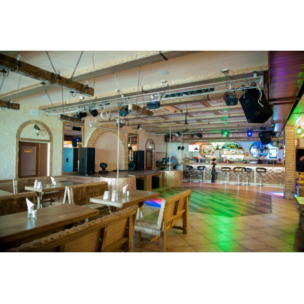 Ресторанный сервис бронирования столиков menu-rest.com - Интерьер ресторана "GuttenBier"