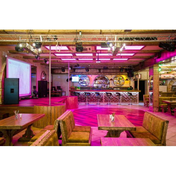 Ресторанный сервис бронирования столиков menu-rest.com - Интерьер ресторана "GuttenBier"