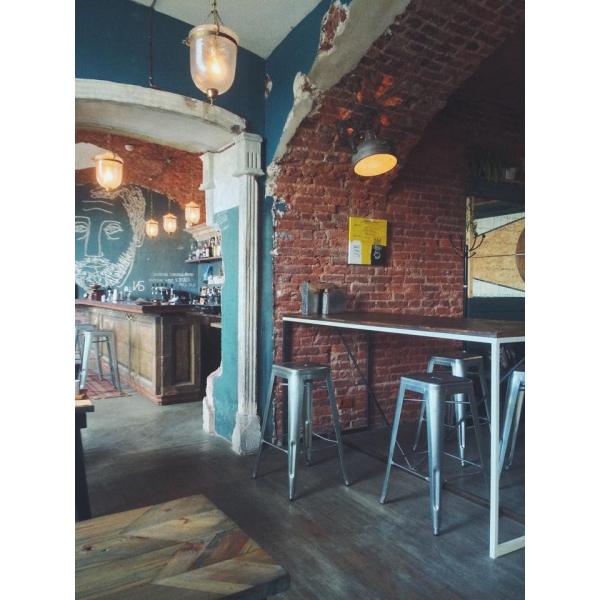 Ресторанный сервис бронирования столиков menu-rest.com - Интерьер ресторана "Бутерbrodskyбар"