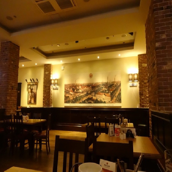 Ресторанный сервис бронирования столиков menu-rest.com - Интерьер ресторана "Paulaner Nevsky prospekt"