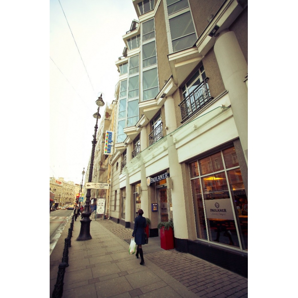 Ресторанный сервис бронирования столиков menu-rest.com - Интерьер ресторана "Paulaner Nevsky prospekt"