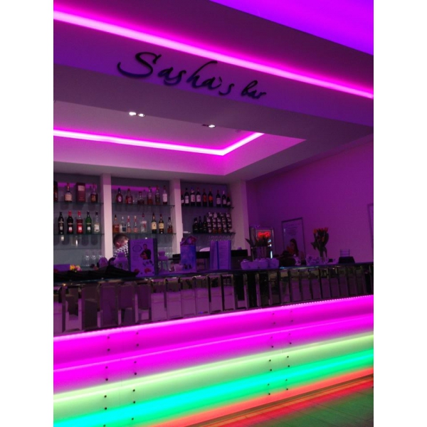 Ресторанный сервис бронирования столиков menu-rest.com - Интерьер ресторана "Sasha`s bar"