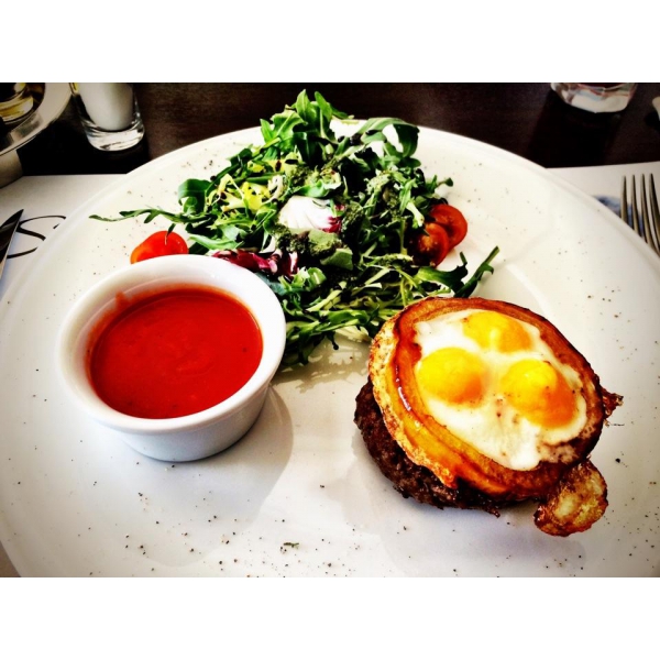 Ресторанный сервис бронирования столиков menu-rest.com - Интерьер ресторана "Sasha`s bar"