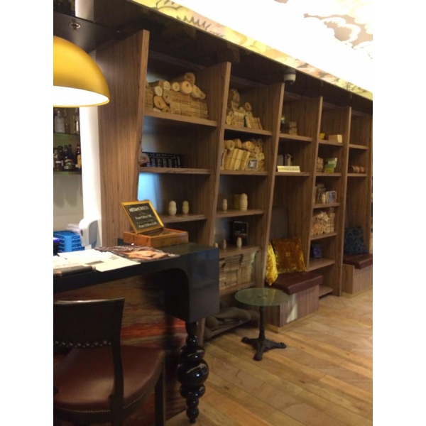 Ресторанный сервис бронирования столиков menu-rest.com - Интерьер ресторана "Metamorfos"