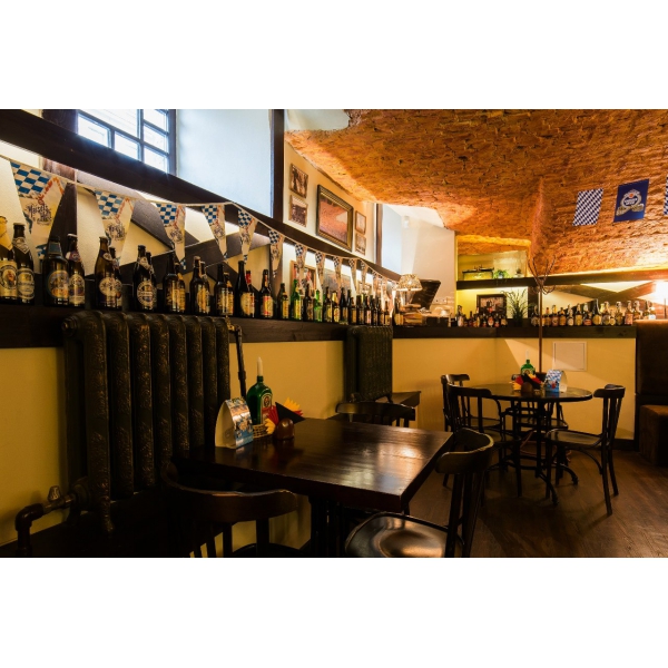 Ресторанный сервис бронирования столиков menu-rest.com - Интерьер ресторана "Jager Haus"