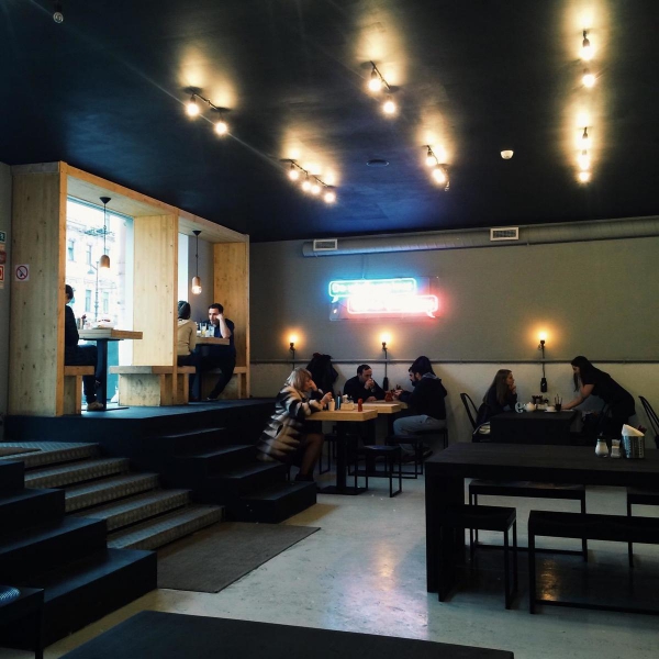 Ресторанный сервис бронирования столиков menu-rest.com - Интерьер ресторана "Pita`s"