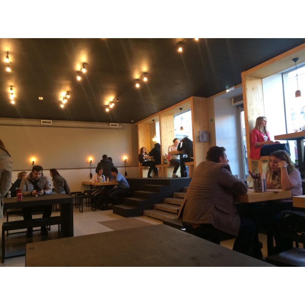 Ресторанный сервис бронирования столиков menu-rest.com - Интерьер ресторана "Pita`s"