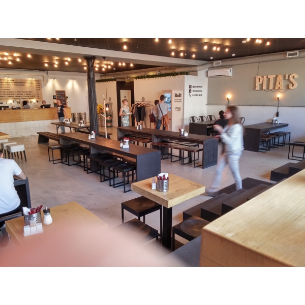 Ресторанный сервис бронирования столиков menu-rest.com - Интерьер ресторана "Pita`s"
