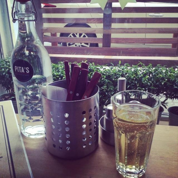 Ресторанный сервис бронирования столиков menu-rest.com - Интерьер ресторана "Pita`s"