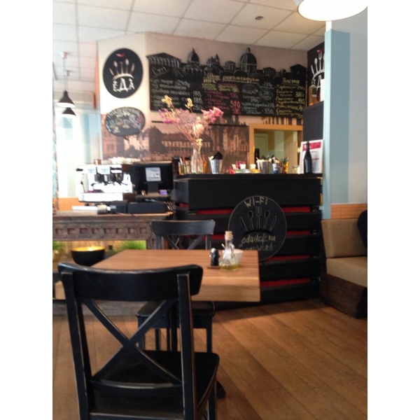 Ресторанный сервис бронирования столиков menu-rest.com - Интерьер ресторана "ЕДА и кофе"