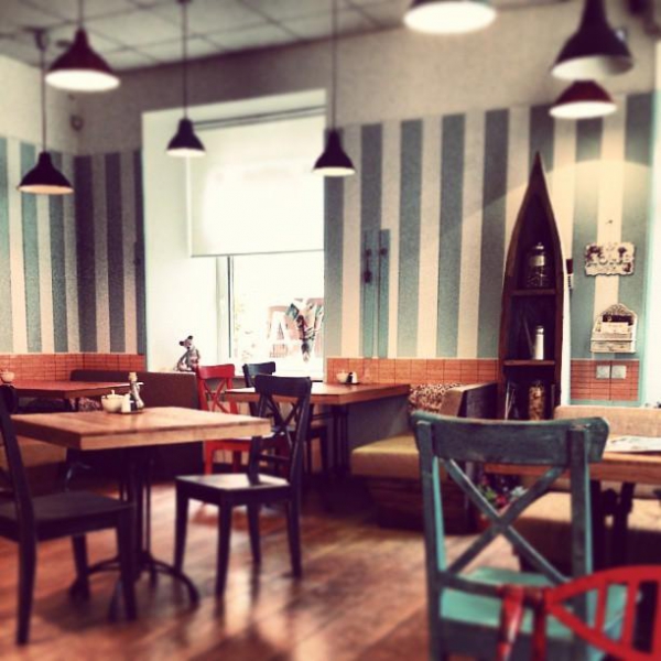 Ресторанный сервис бронирования столиков menu-rest.com - Интерьер ресторана "ЕДА и кофе"