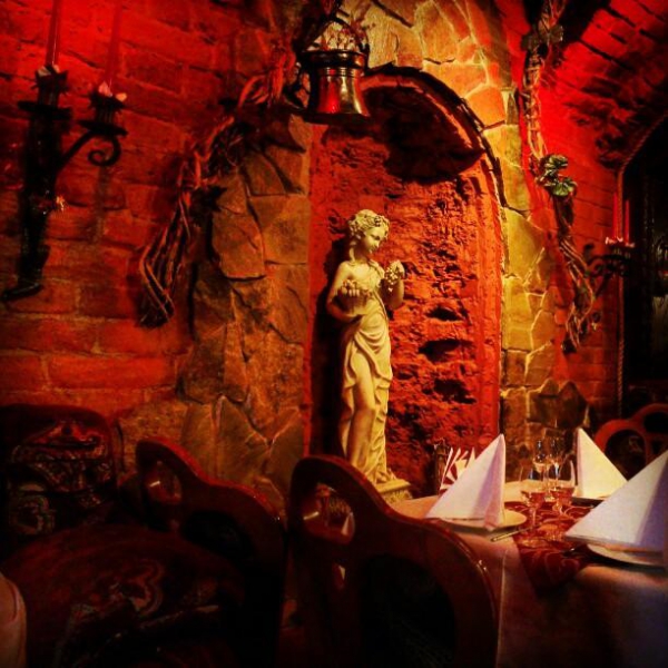 Ресторанный сервис бронирования столиков menu-rest.com - Интерьер ресторана "Киш-Миш"