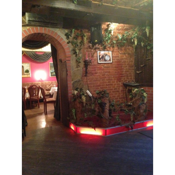 Ресторанный сервис бронирования столиков menu-rest.com - Интерьер ресторана "Киш-Миш"