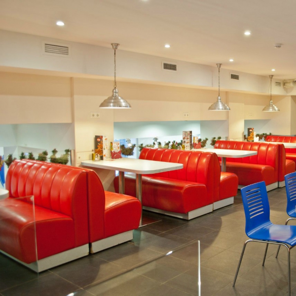 Ресторанный сервис бронирования столиков menu-rest.com - Интерьер ресторана "Yumm pizza"