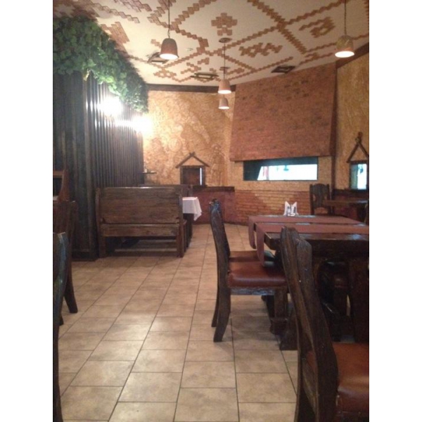 Ресторанный сервис бронирования столиков menu-rest.com - Интерьер ресторана "Семейный очаг"