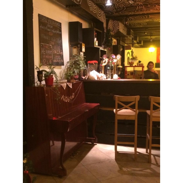 Ресторанный сервис бронирования столиков menu-rest.com - Интерьер ресторана "ЕДА и кофе"