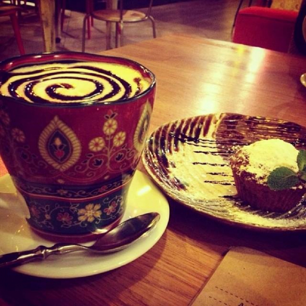 Ресторанный сервис бронирования столиков menu-rest.com - Интерьер ресторана "ЕДА и кофе"