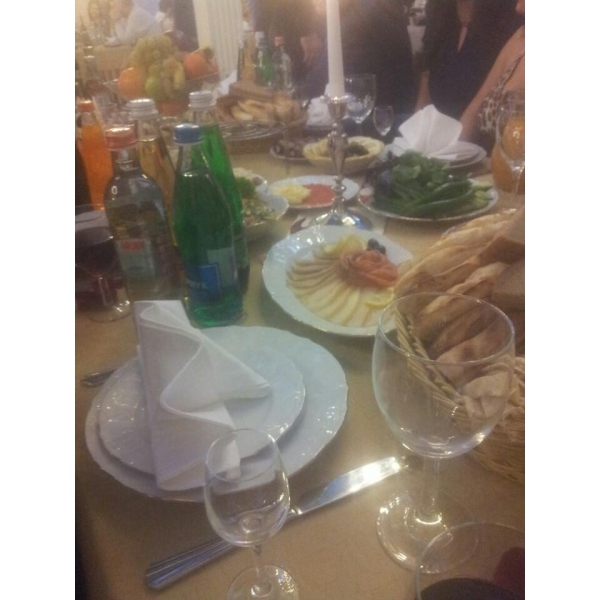 Ресторанный сервис бронирования столиков menu-rest.com - Интерьер ресторана "Водопад"