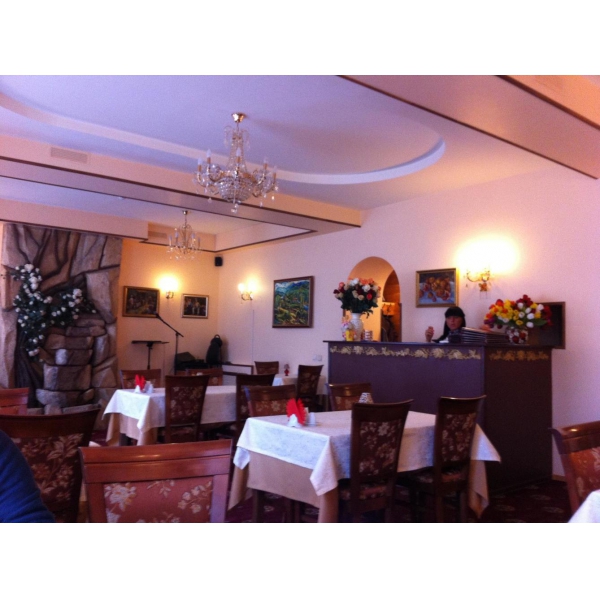 Ресторанный сервис бронирования столиков menu-rest.com - Интерьер ресторана "Старый Тбилиси"