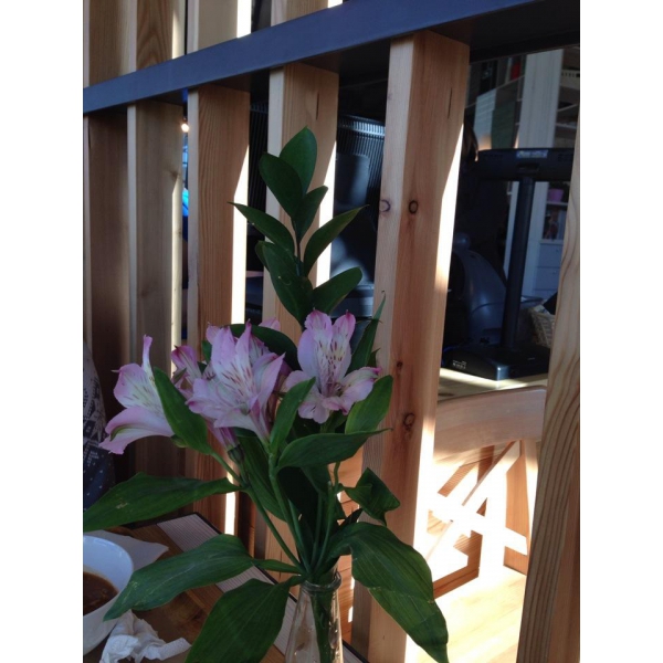 Ресторанный сервис бронирования столиков menu-rest.com - Интерьер ресторана "Marketplace"