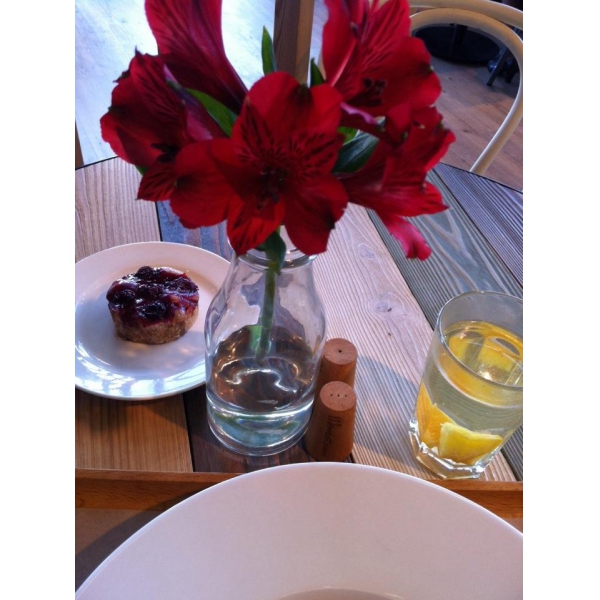 Ресторанный сервис бронирования столиков menu-rest.com - Интерьер ресторана "Marketplace"