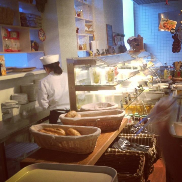 Ресторанный сервис бронирования столиков menu-rest.com - Интерьер ресторана "Marketplace"