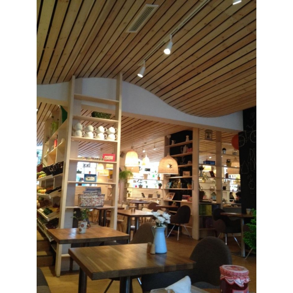 Ресторанный сервис бронирования столиков menu-rest.com - Интерьер ресторана "Marketplace"