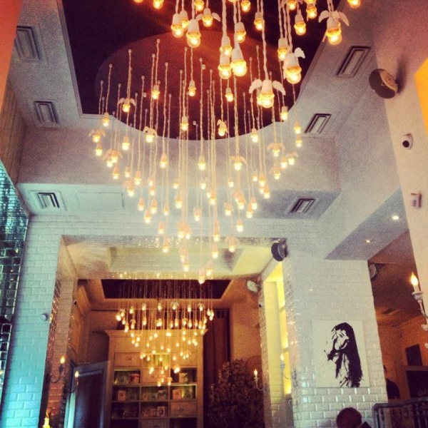 Ресторанный сервис бронирования столиков menu-rest.com - Интерьер ресторана "Счастье"