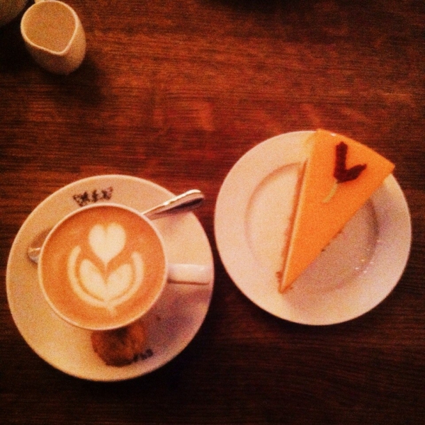 Ресторанный сервис бронирования столиков menu-rest.com - Интерьер ресторана "Счастье"