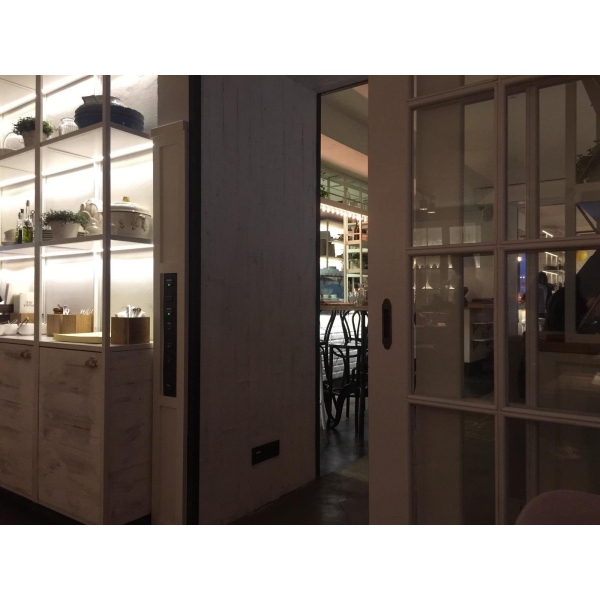 Ресторанный сервис бронирования столиков menu-rest.com - Интерьер ресторана "Счастье"