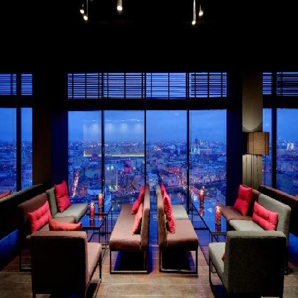 Ресторанный сервис бронирования столиков menu-rest.com - Интерьер ресторана "AZIMUT SKY Bar"