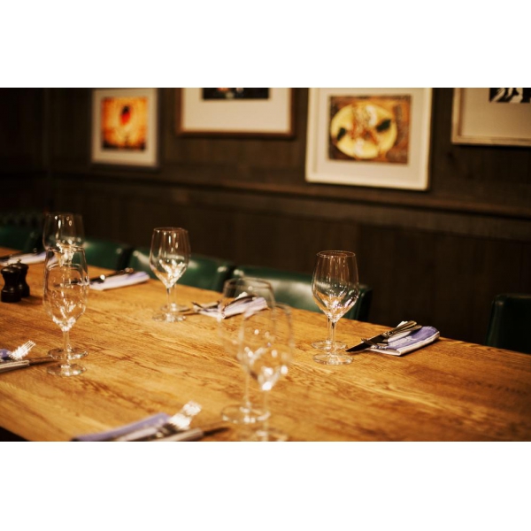 Ресторанный сервис бронирования столиков menu-rest.com - Интерьер ресторана "Jamie`s Italian"