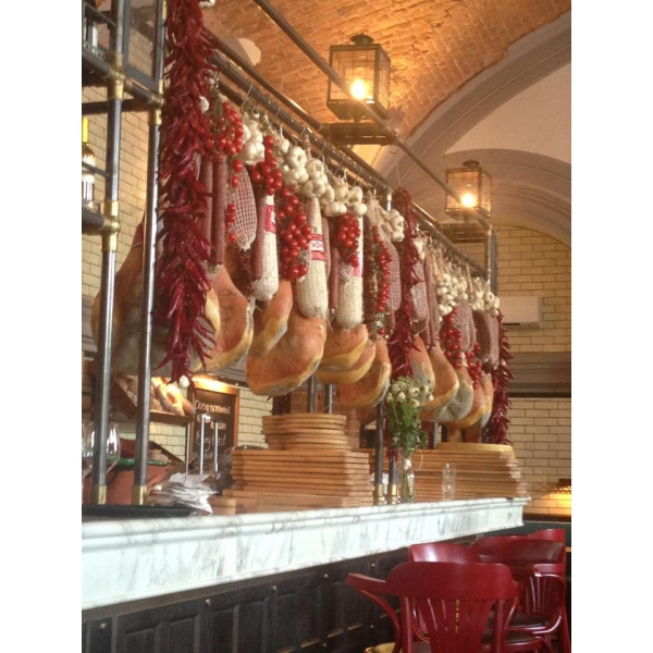 Ресторанный сервис бронирования столиков menu-rest.com - Интерьер ресторана "Jamie`s Italian"