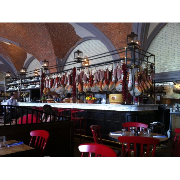 Ресторанный сервис бронирования столиков menu-rest.com - Интерьер ресторана "Jamie`s Italian"