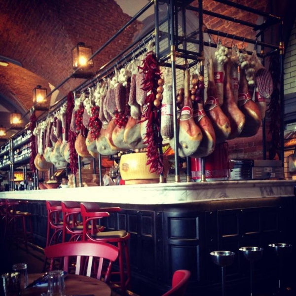 Ресторанный сервис бронирования столиков menu-rest.com - Интерьер ресторана "Jamie`s Italian"