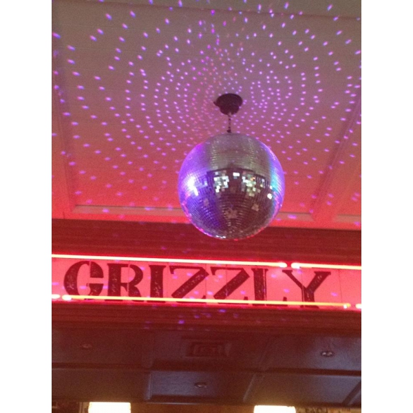 Ресторанный сервис бронирования столиков menu-rest.com - Интерьер ресторана "Grizzly Bar"