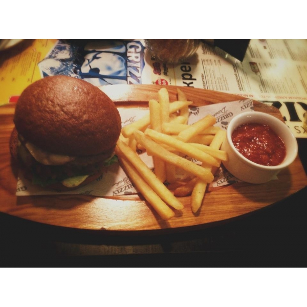 Ресторанный сервис бронирования столиков menu-rest.com - Интерьер ресторана "Grizzly Bar"