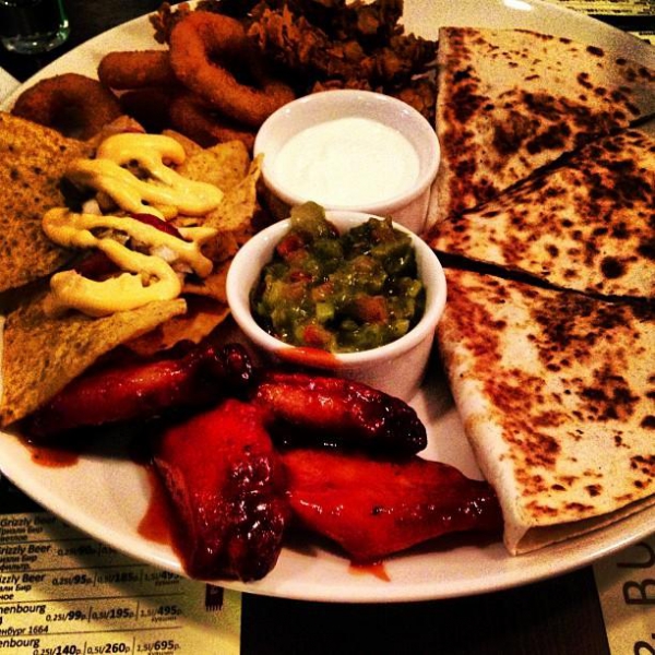 Ресторанный сервис бронирования столиков menu-rest.com - Интерьер ресторана "Grizzly Bar"