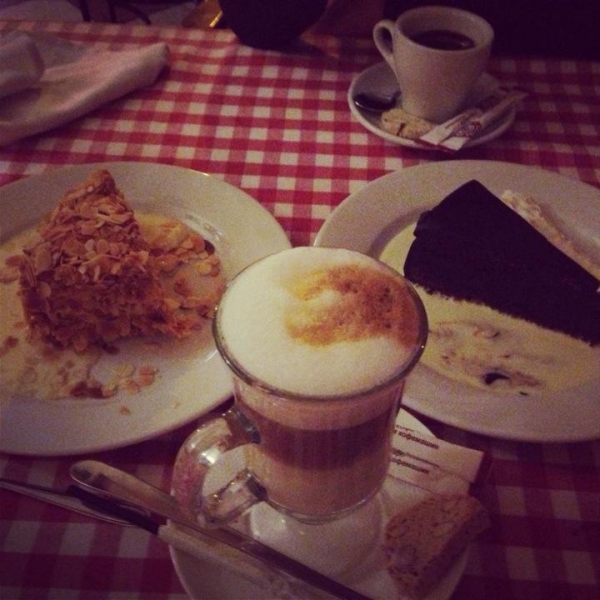 Ресторанный сервис бронирования столиков menu-rest.com - Интерьер ресторана "Mama Roma"