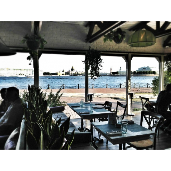 Ресторанный сервис бронирования столиков menu-rest.com - Интерьер ресторана "Корюшка"